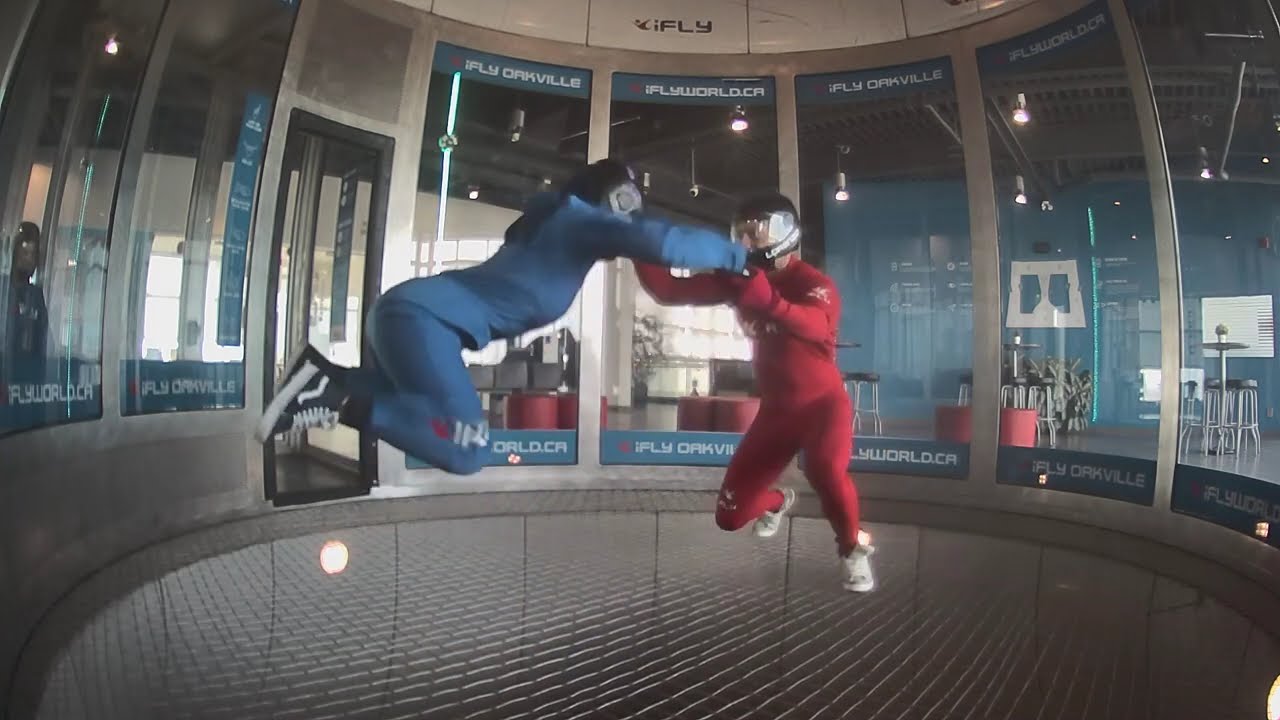 Beginner knee flying practice in the wind tunnel
