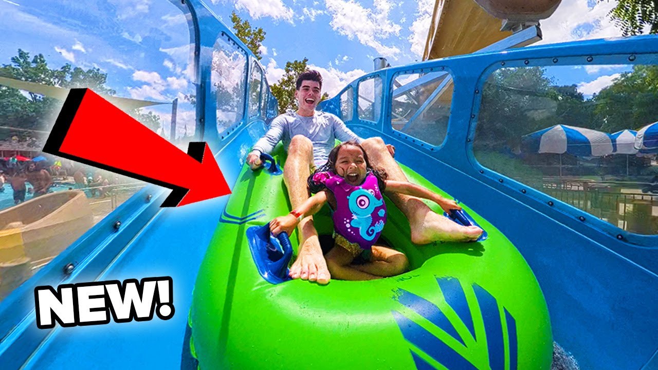 A day at Texas' LARGEST Waterpark!