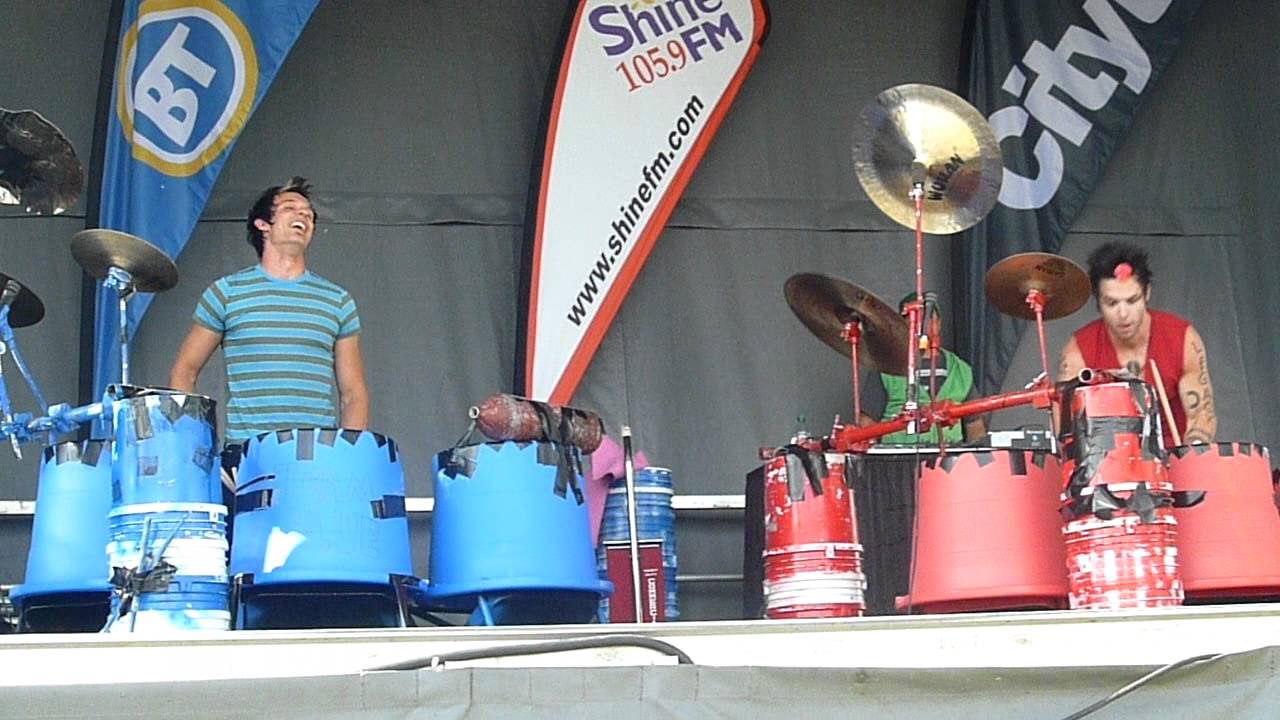 Recycled Percussion - Ryan vs Justin