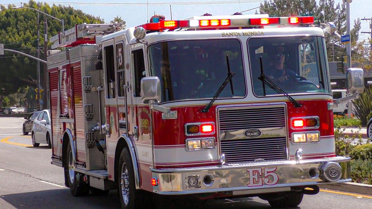 Santa Monica Fire Dept. Engine 5 Responding