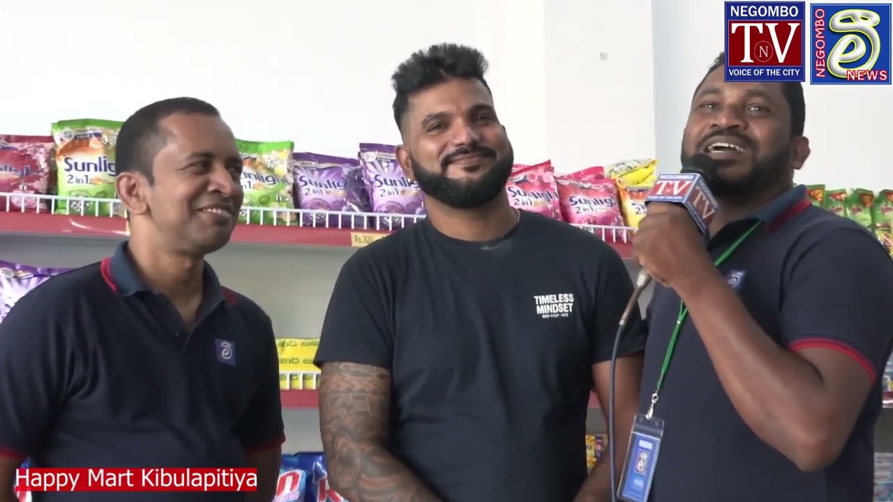 රට ගියා වගේ තමයි. ප්ලයිට් බලලා රට චොකලට් ඩියුටි ප්‍රී මිළටම අරන් ඩුබායි හා ඉතාලි කෑම බීමත් අරන්යන්න