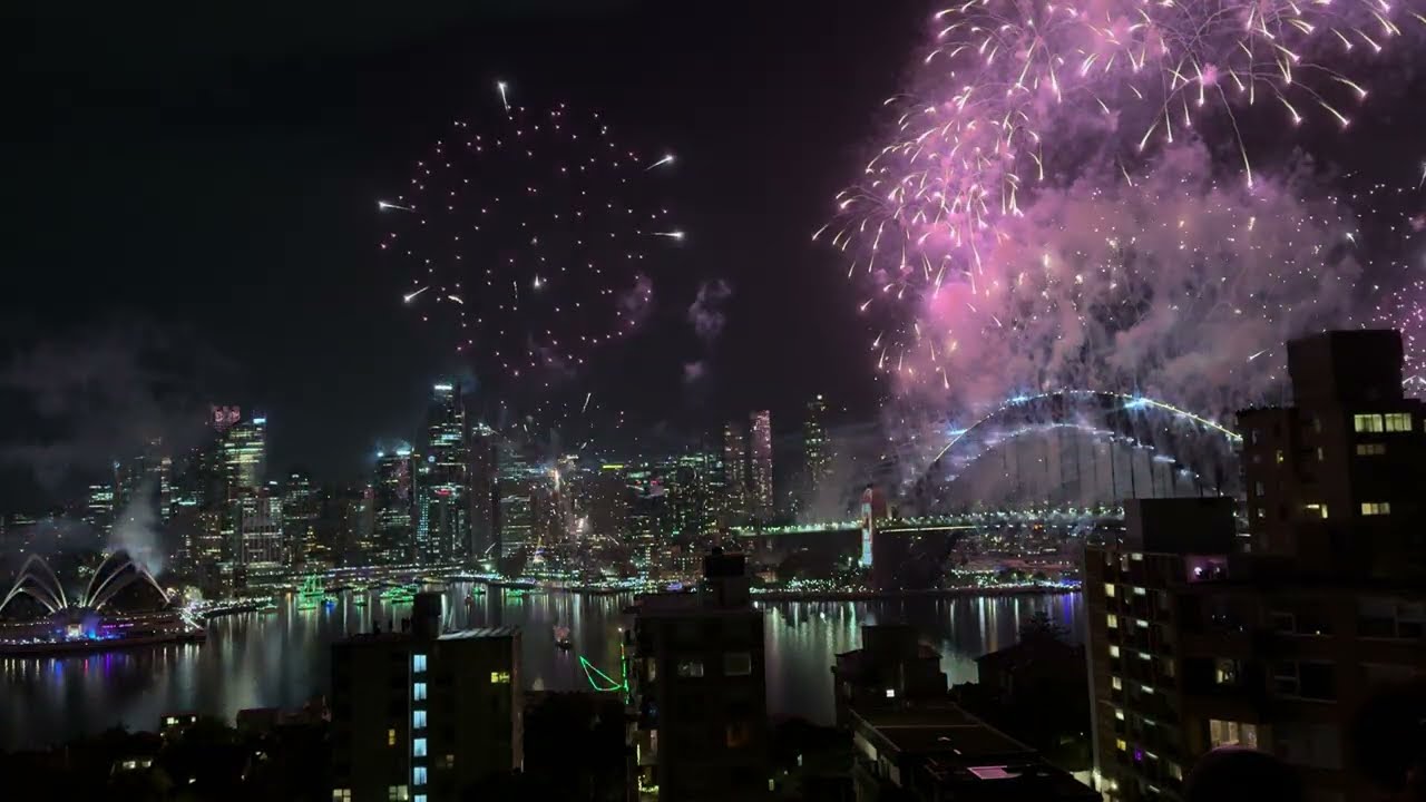 2026 Sydney NYE fireworks from Kirribilli (excellent quality)