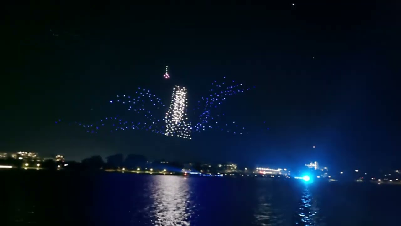 Canberra 10 pm drone show - Lake Burley Griffin - 24-01-2026