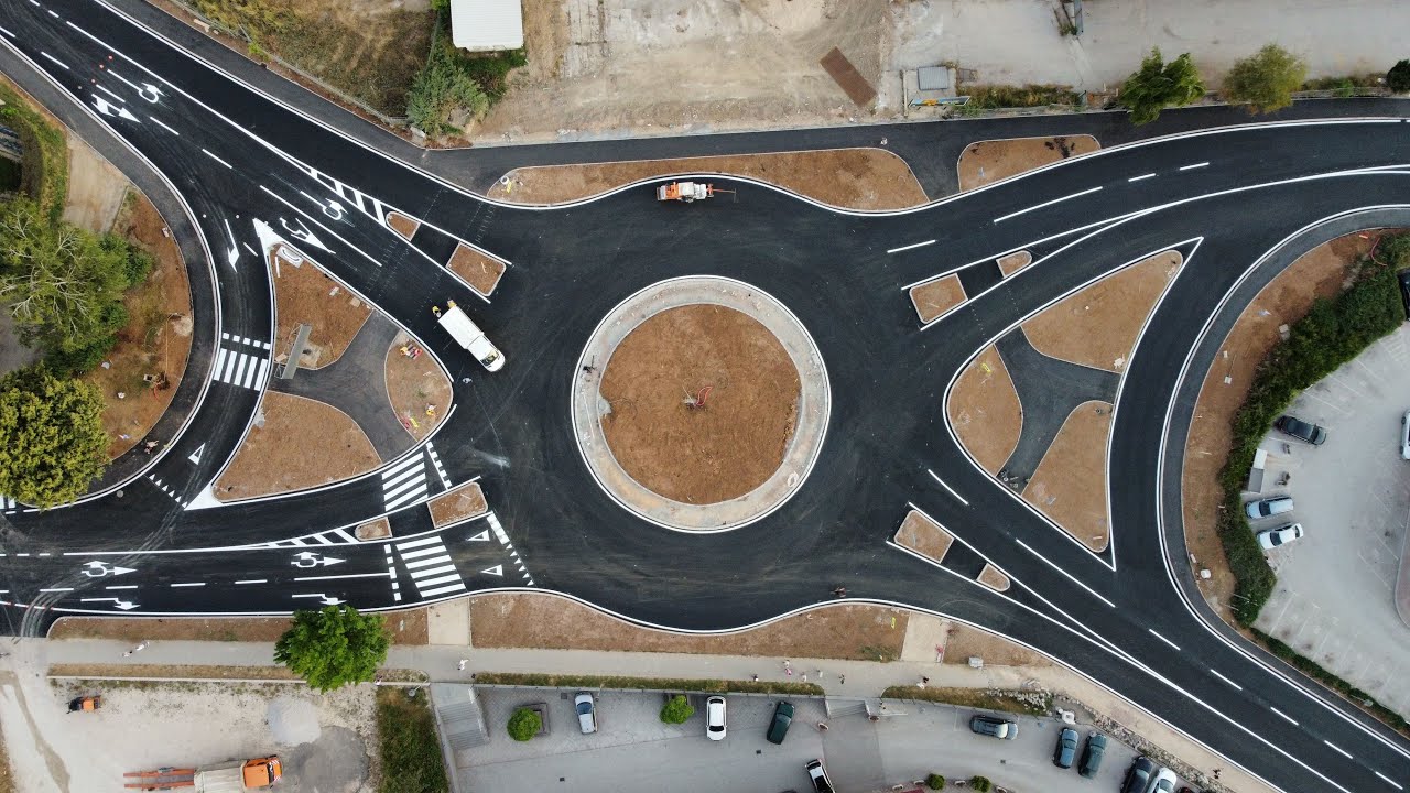 Asfaltiranje raskrsnice sa kružnim tokom u Visokom (28/29.06.2025)
