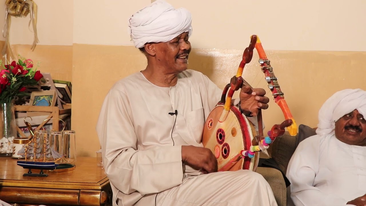 MVI 9478 جلسة فنية مع الفنان مكي بمدينة العين