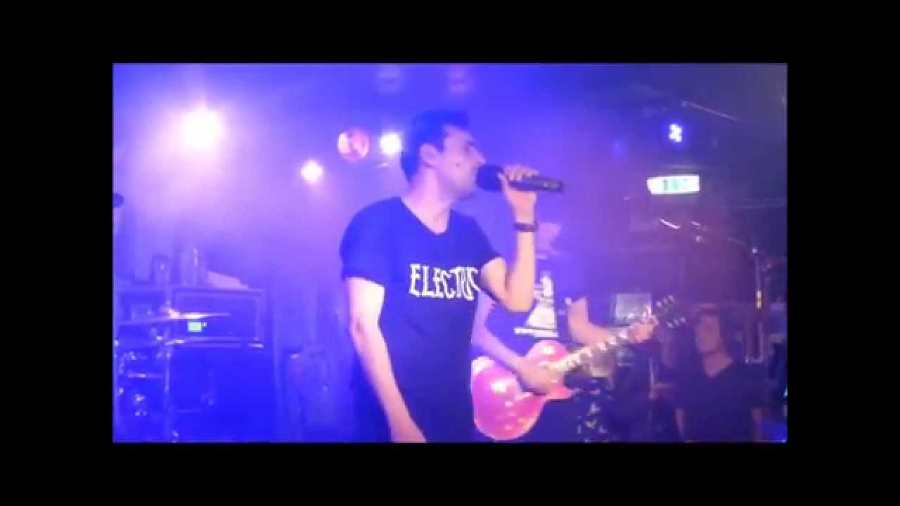 GUN - Watching The World Go By - Live at King Tut's 10.11.2014