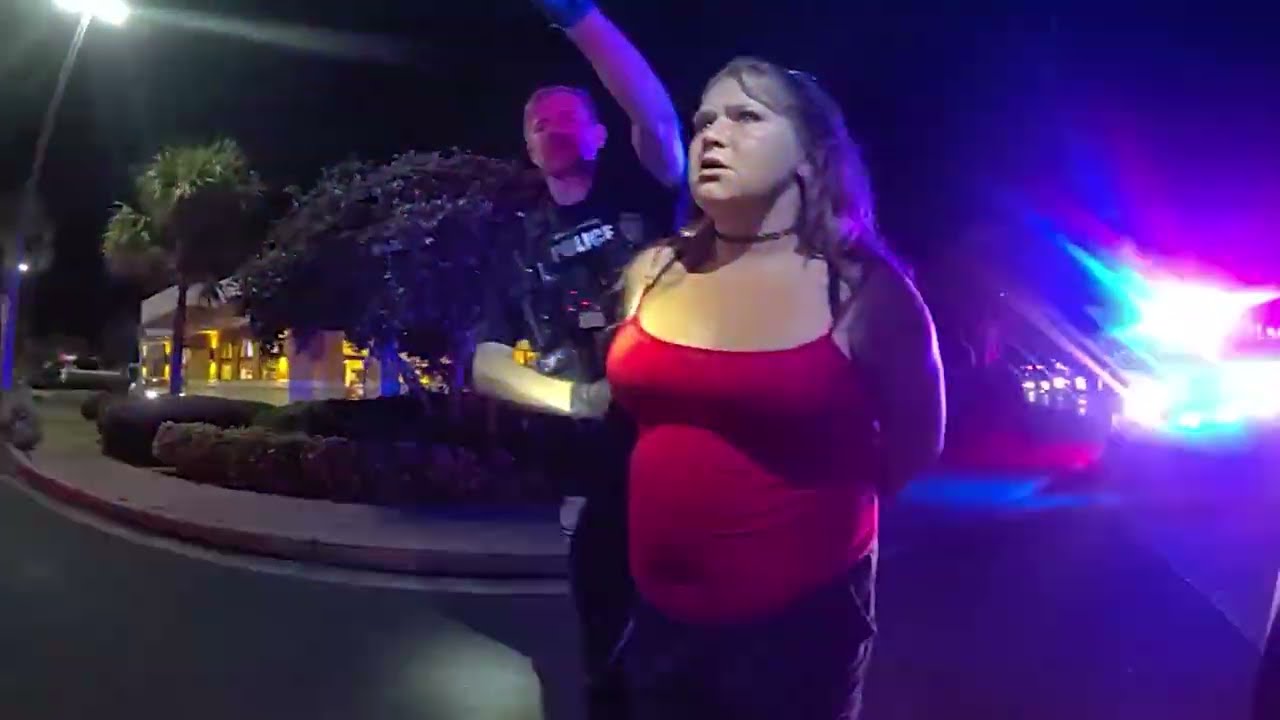 Shameless Woman Caught Shoplifting And Act Like Nothing Happened