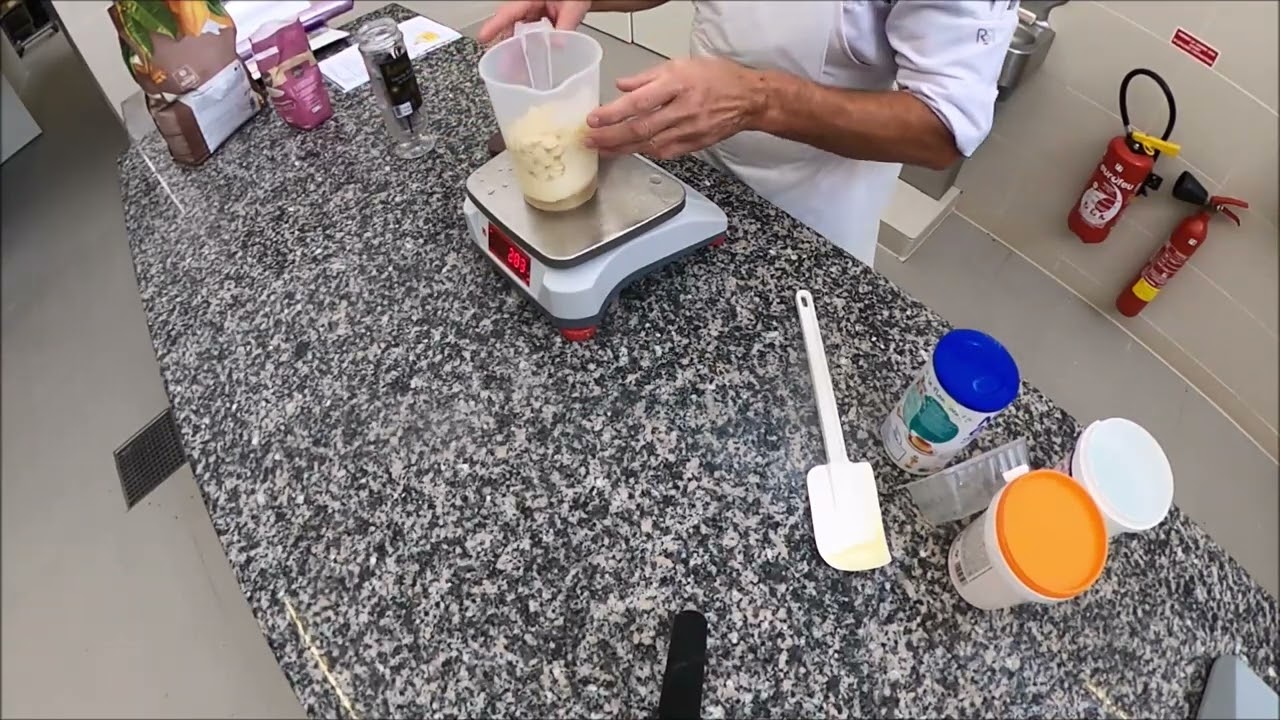 glaçage miroir vanille au lait