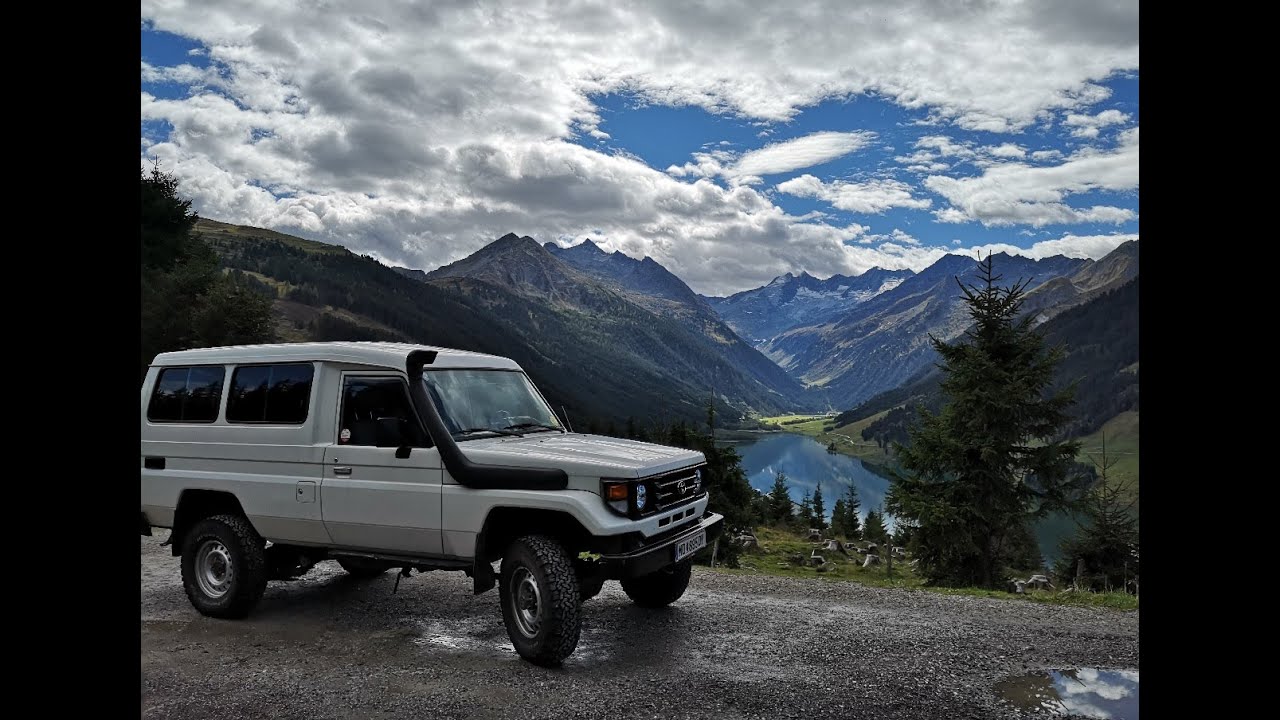 Toyota Landcruiser HZJ 78