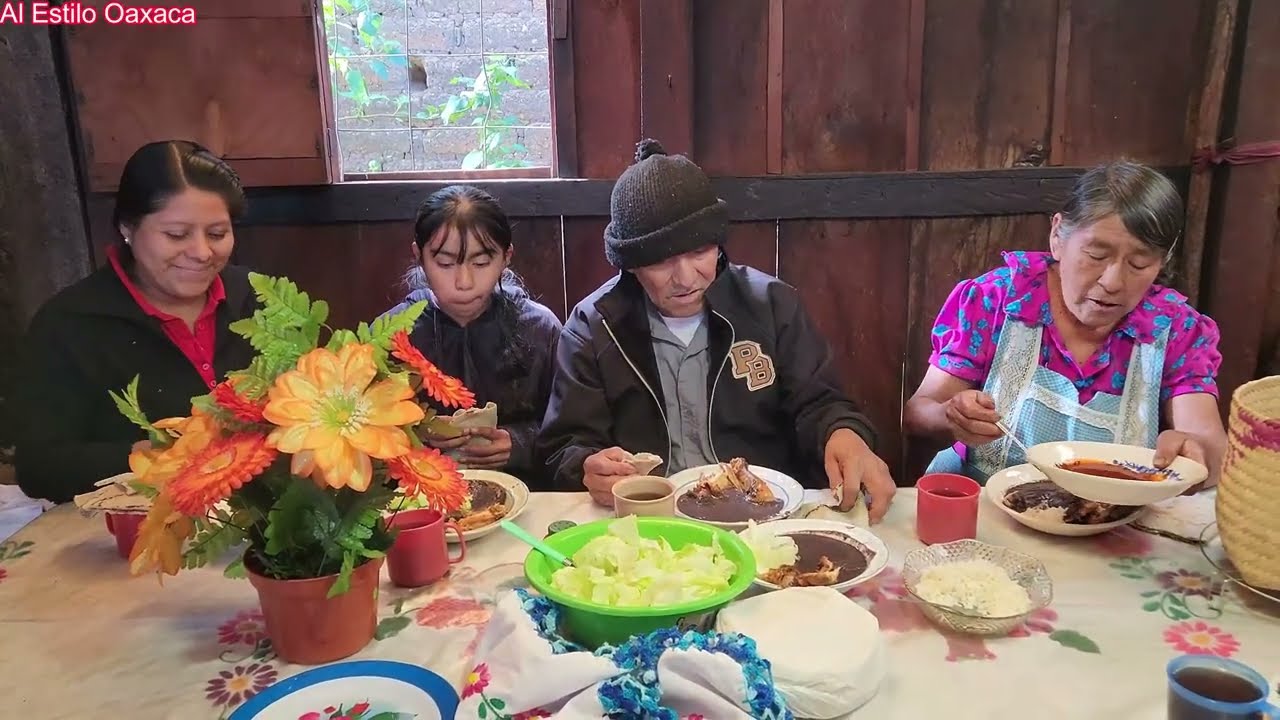 ✅️😃Hoy disfrutamos de un rico pollo asado 😋 