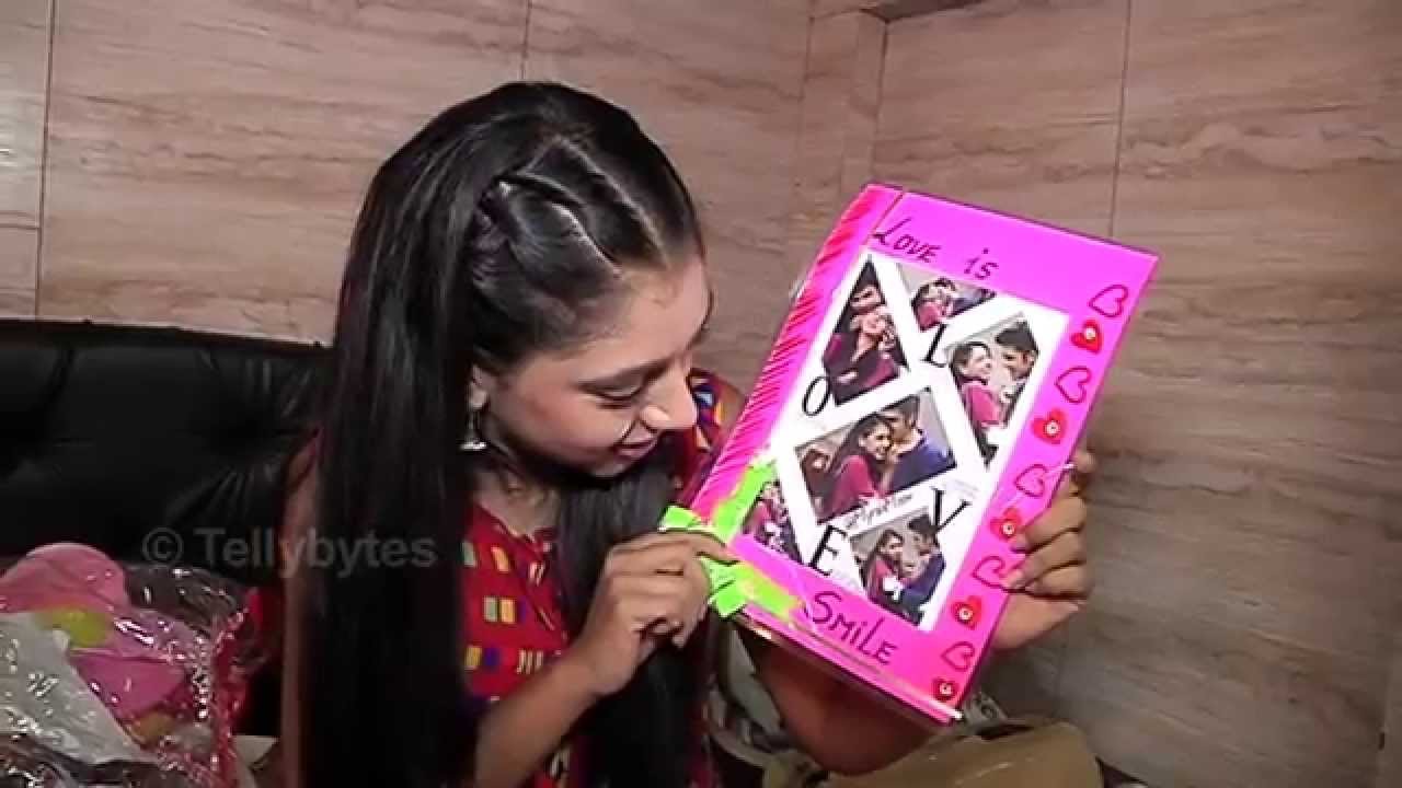 Niti Taylor aka Nandini of Kaisi Yeh Yaariyan - Gift Segment - Part 02 of 2