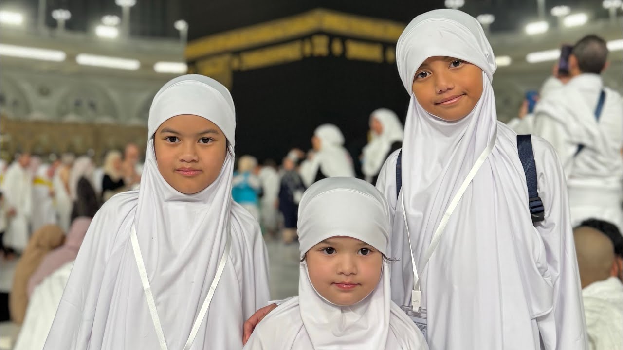 Umroh mandiri pertama with bocil