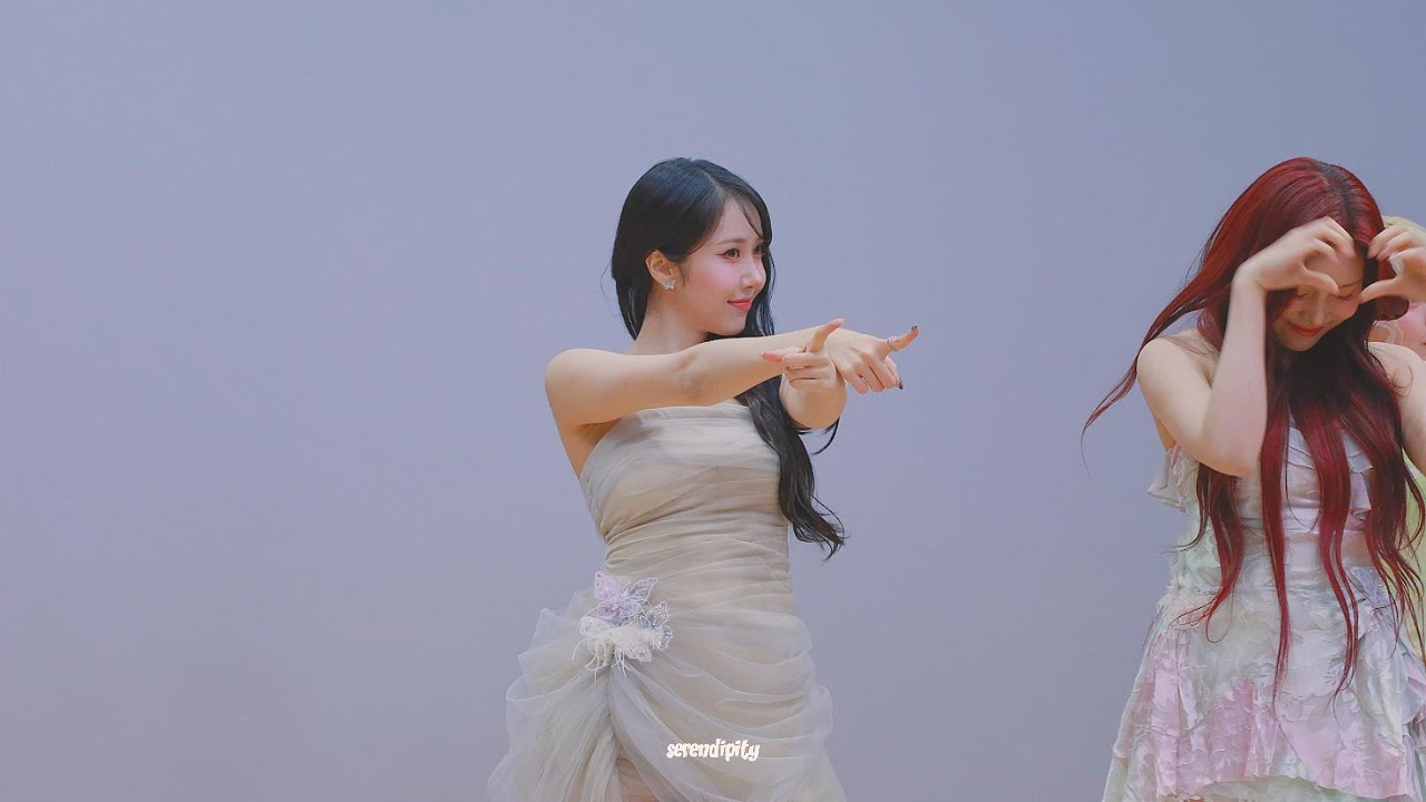 250712 미니팬미팅 'La La Love Me' 비비지 신비(VIVIZ SinB) 직캠