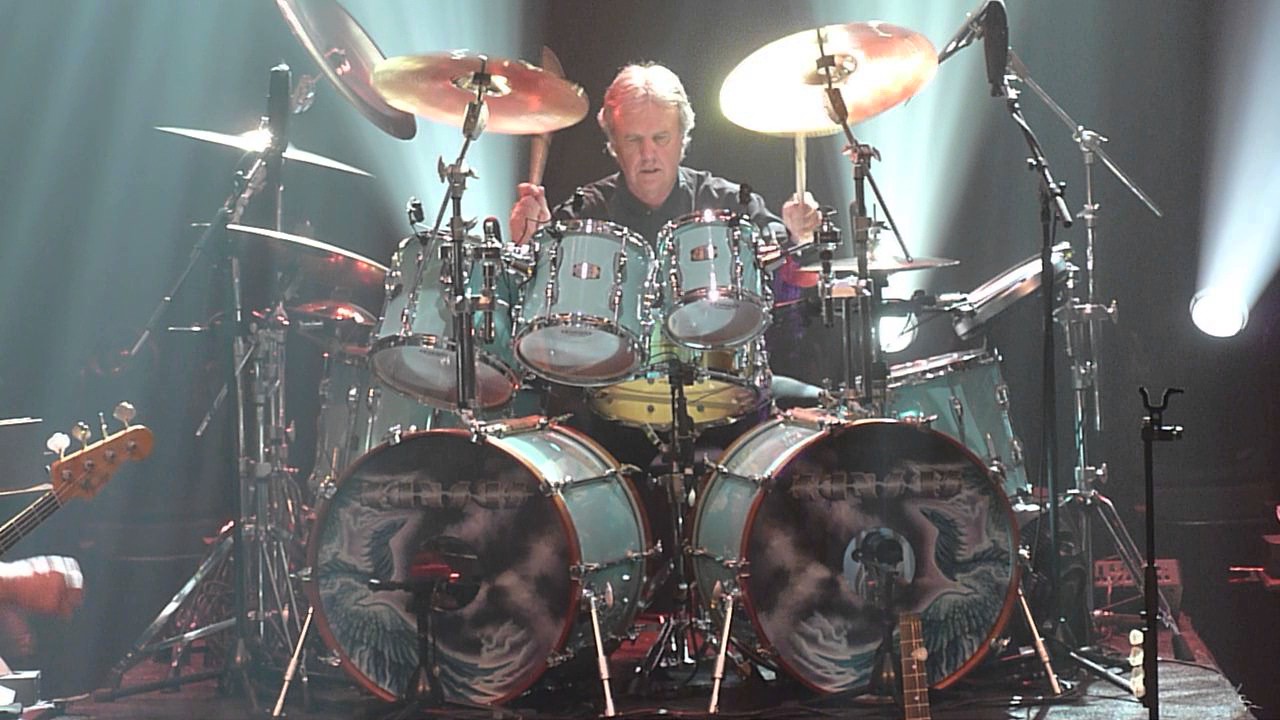 Phil Ehart at his best