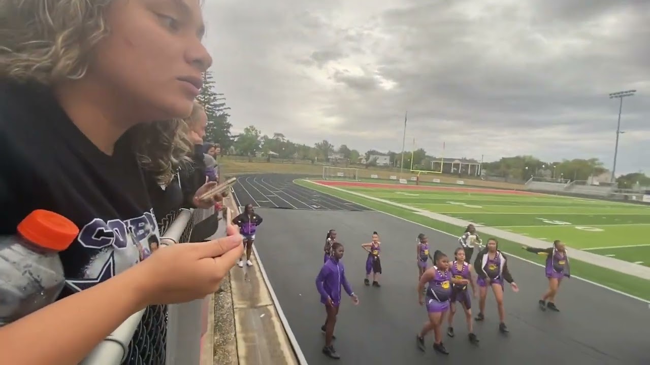 Lima bull dogs vs lima cow boys cheer battle