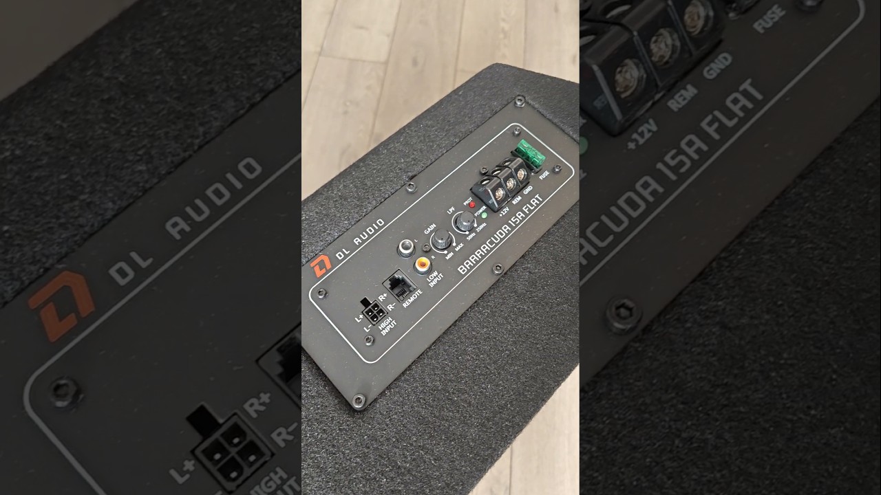 Мощная новинка! Компактный активный сабвуфер DL Audio Barracuda 15A Flat