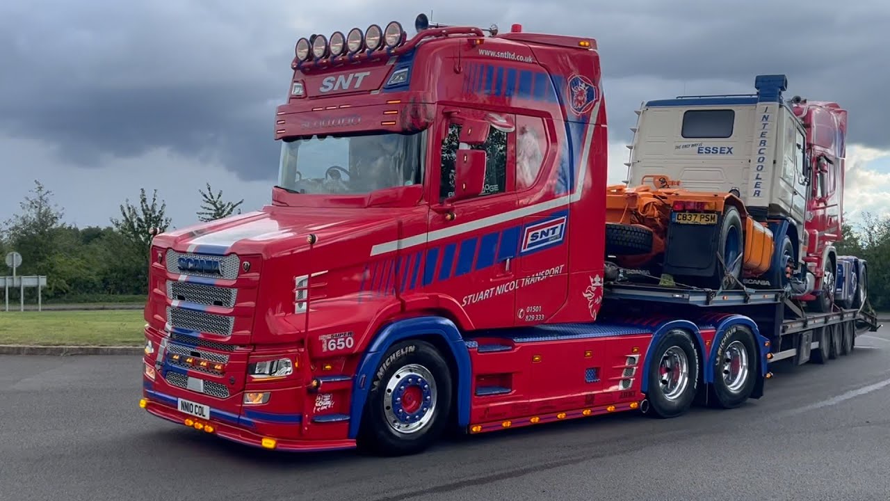 Retro Truck Show 2024 🇬🇧 Warwick UK | Part 1 Scania V8, DAF, Volvo, Renault open pipes sound