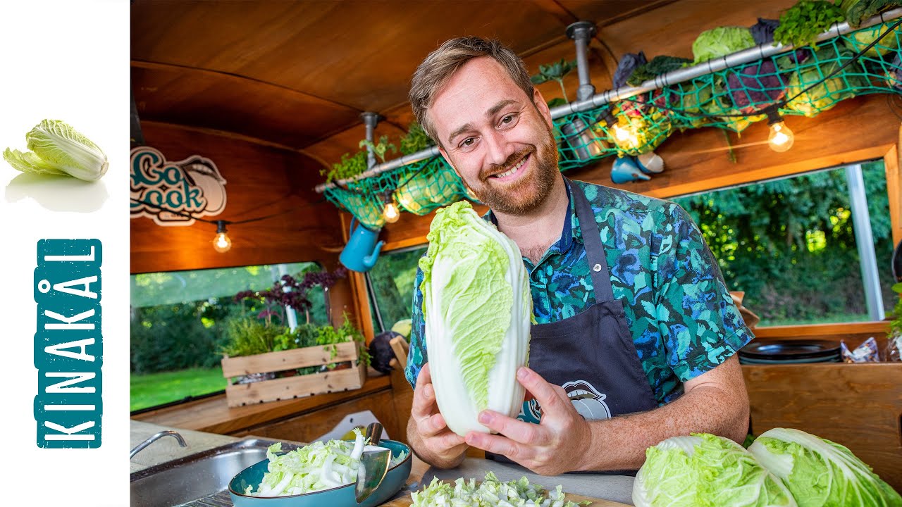 Sådan skærer du kinakål på to måder | GoCook by Coop