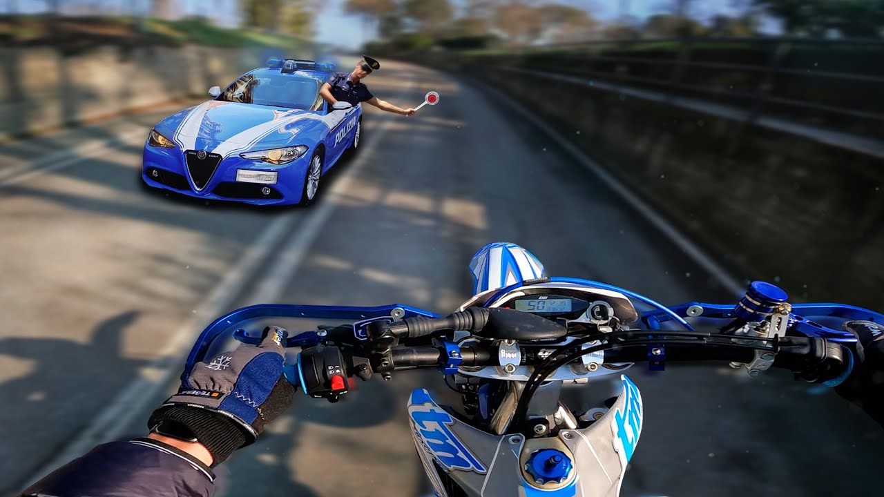 Ci ha fermato la polizia