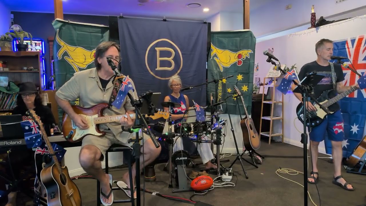Aussie Day 2026 West Toowong Bowls Club - always a fun day with the Aussie Classics! Choir Girl