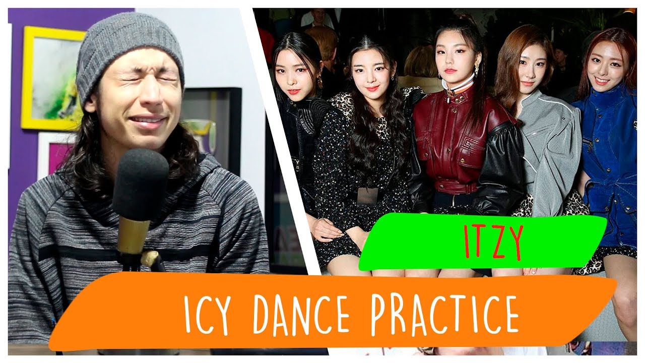 REAGINDO À ITZY 