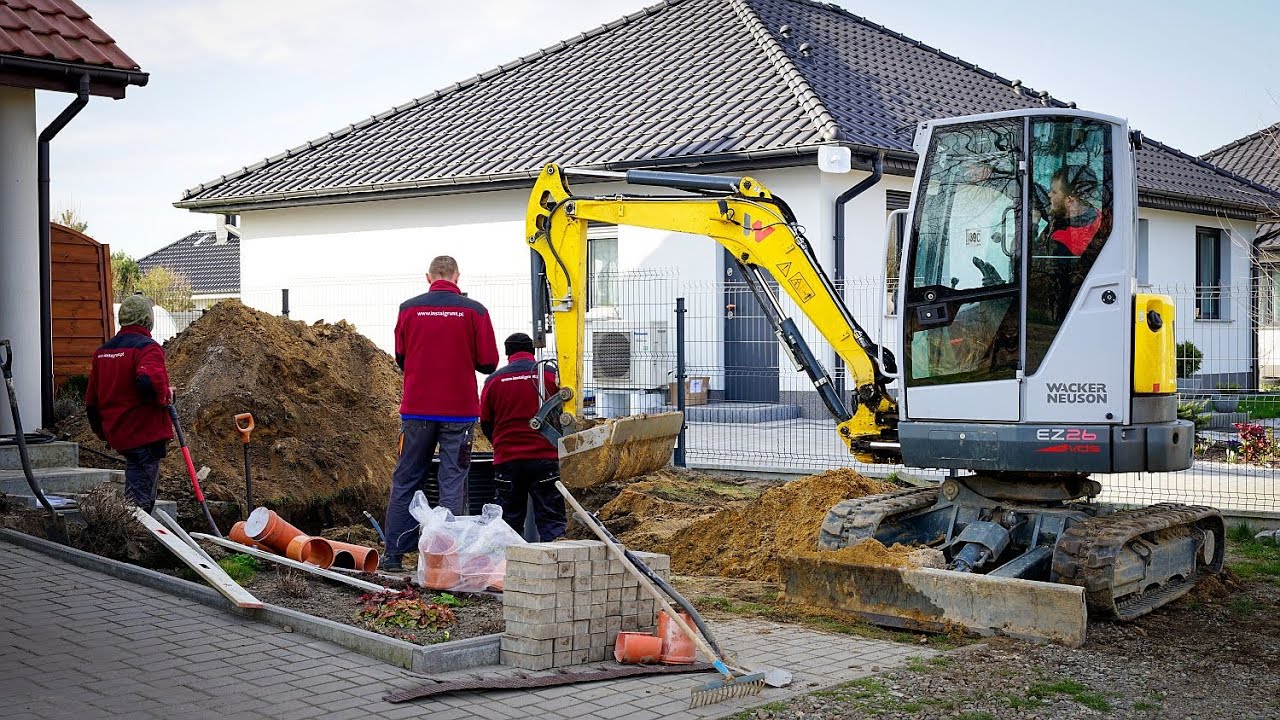 Montaż BioAir 2 IPS ze zintegrowana przepompownią Firmy Kingspan. Realizował  INSTALGRUNT