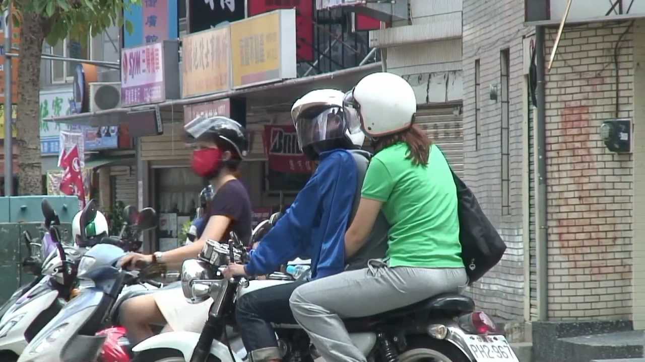 Taiwan's Scooters-1