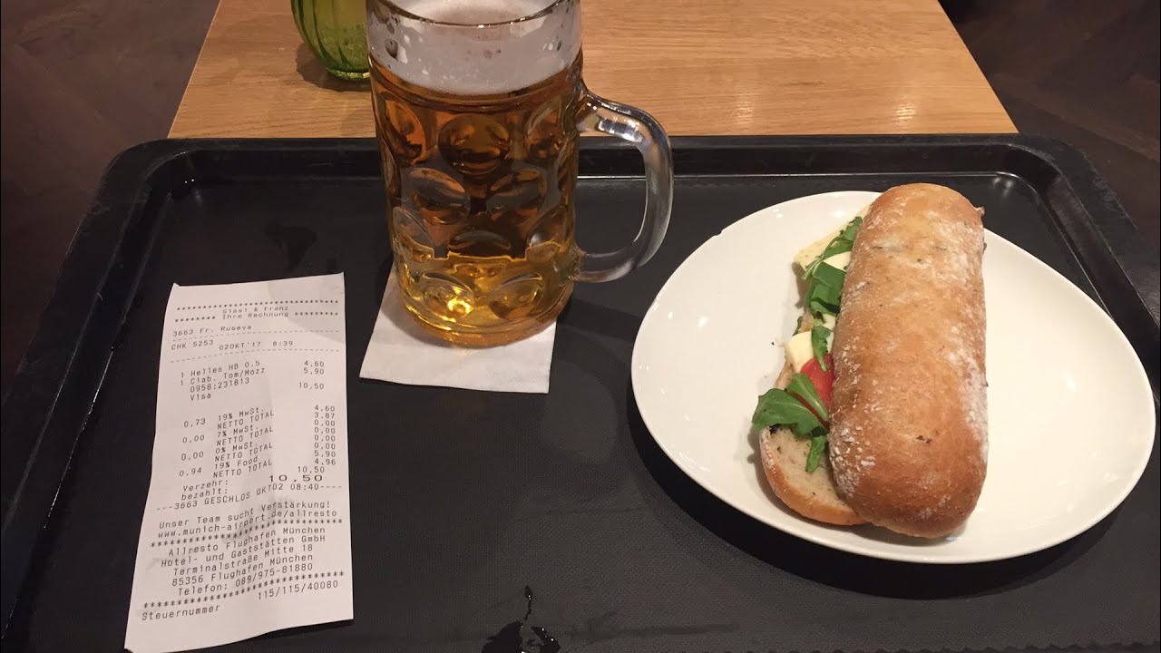 [Livedegu] z lotniska w Monachium. Trwa Oktoberfest.