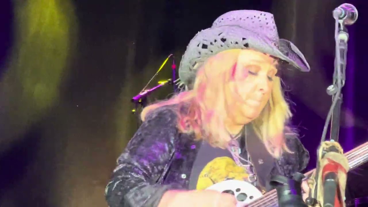 Melissa Etheridge  - Like the Way I Do - March 14, 2024 - Kaiser Permanente Auditorium - Santa Cruz