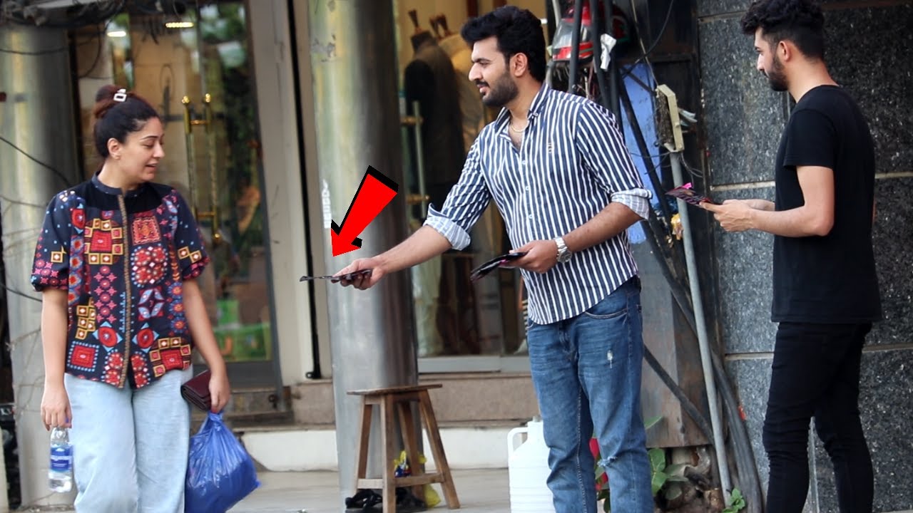 BEST PUBLIC TROLLING PRANK | Haris Awan