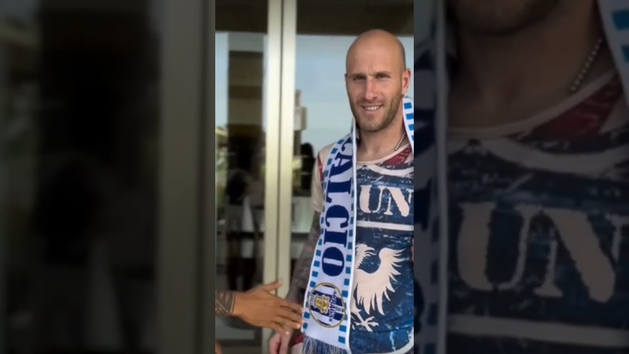 Llama E Appena Arrivato In Sicilia,All'Akragas Ci Siamo🤍💙💪 #akragas#viralvideo#viral #shortvideo