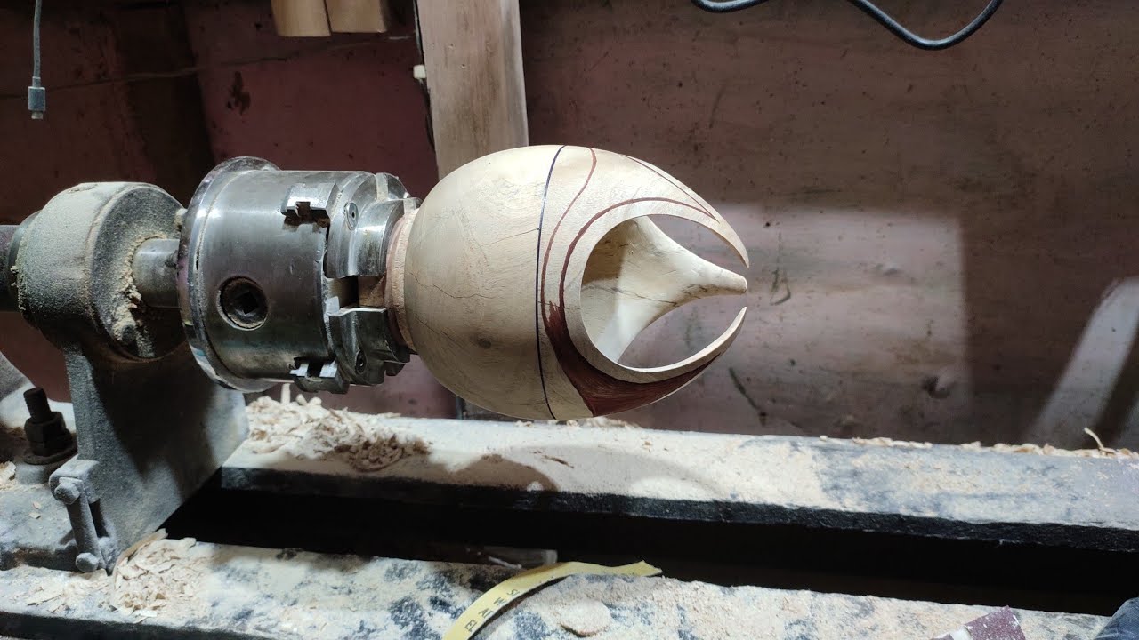 Woodturning - the Wooden egg design to hold any small or tall items