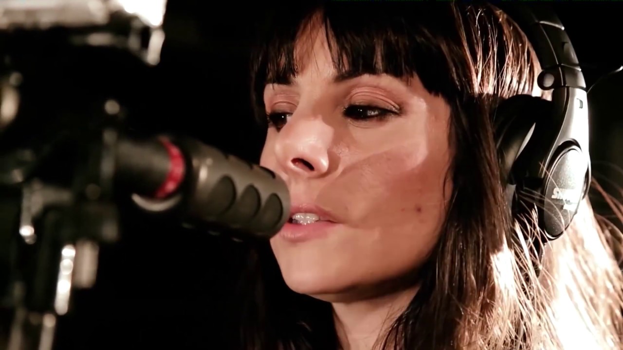 Mala Rodriguez - Tengo un trato (SesioneS Off Season)