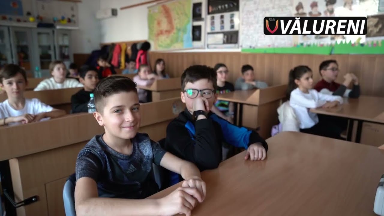 DeltaTV.ro | Elevii Școlii Gimnaziale 1 din Valu lui Traian l-au intervievat pe  Florin Mitroi