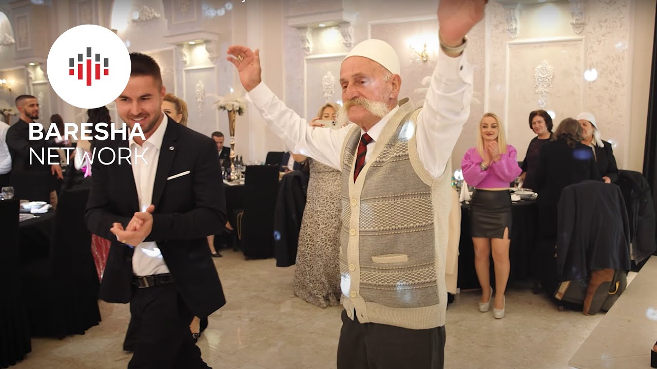 Baca Rifat Jashari duke vallezuar ne fejesen e Valdrin Kurrumelit