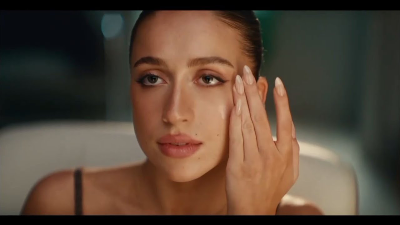 Neutrogena Hydro Boost Commercial (2025)