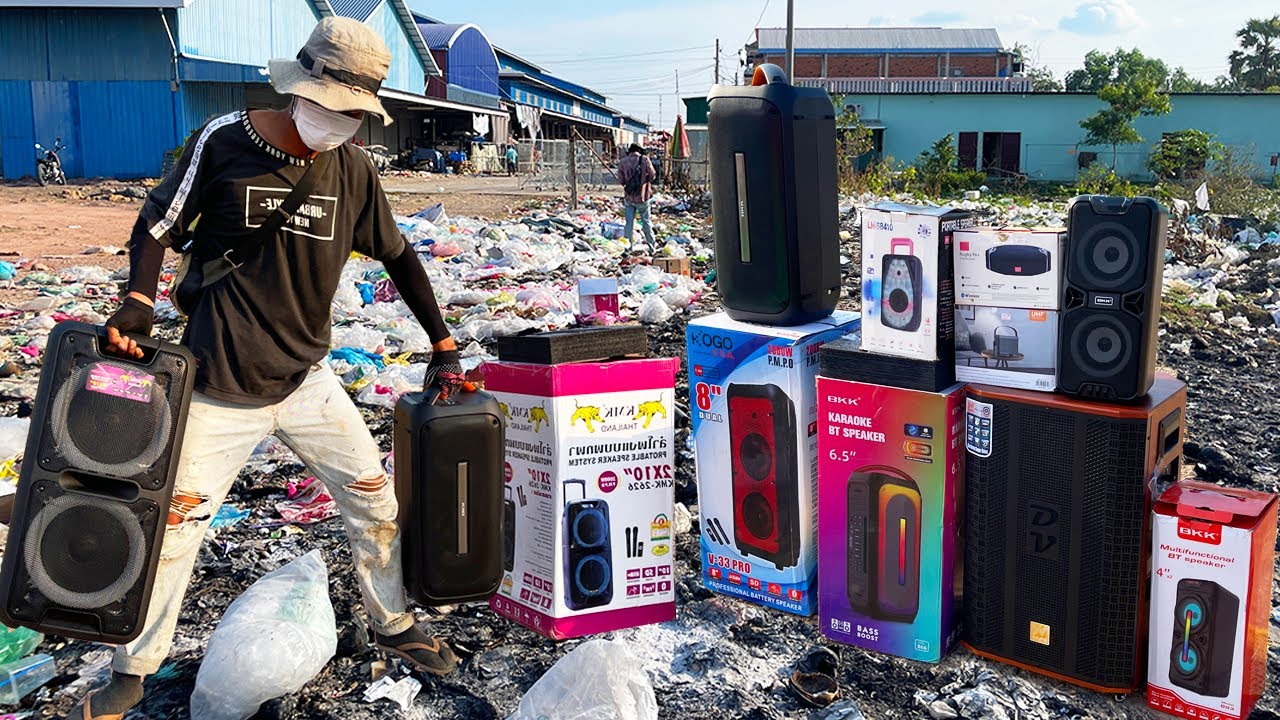 Amazing Restore Accessories Electronics new Speaker KOGO JBL at Trash Place - Dumpster Diving 2023