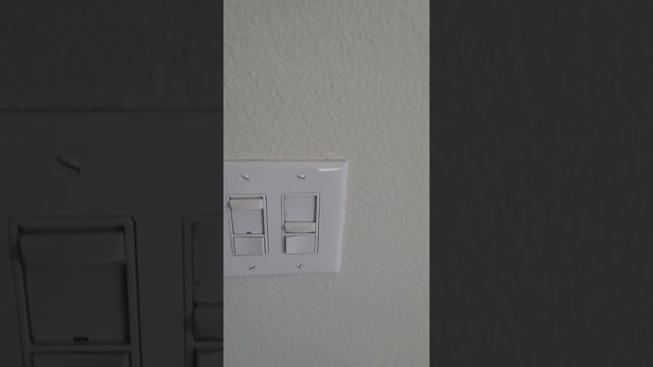 Faulty fan switch arcing/popping  during home inspection #electrical #shorts #homeinspection