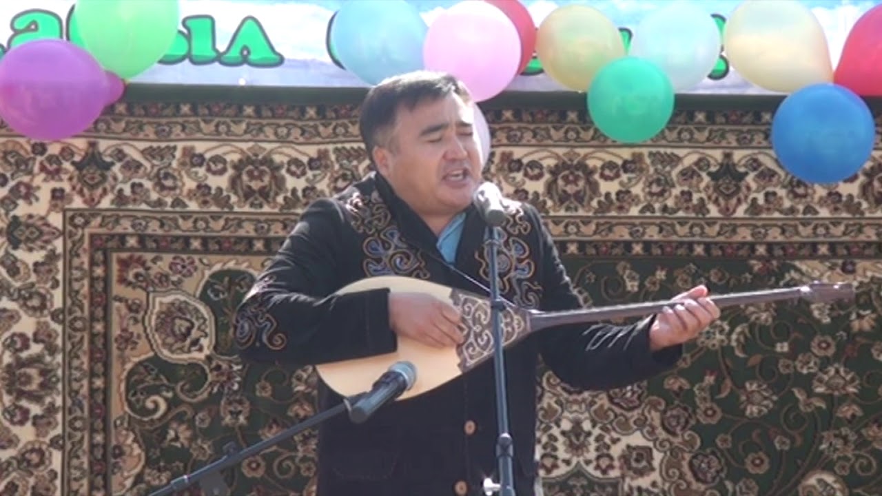 Народные гулянья в честь праздника 