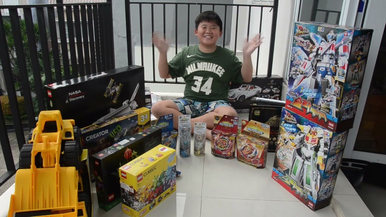 REVIEW BEYBLADE & LEGO PREMIUM BY PHILLIPPE 