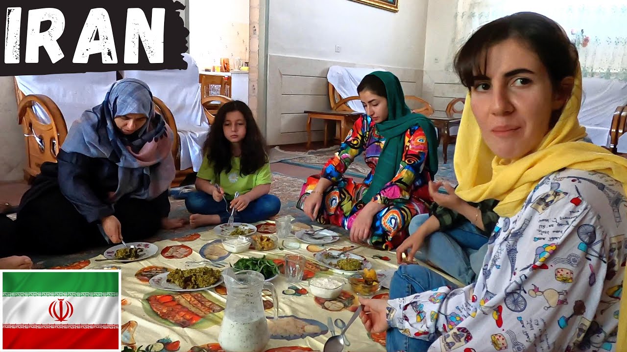IRAN | She Invited Me For Family Lunch In Isfahan 🇮🇷