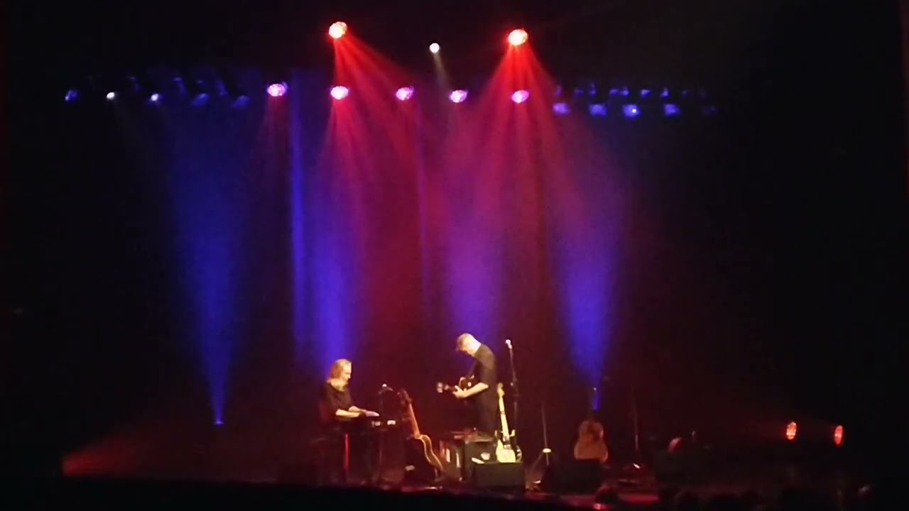 Tom McRae - mend your heart (okay)+ 1 Mississippi - live at 30cc Schouwburg in Leuven 05/10/2022