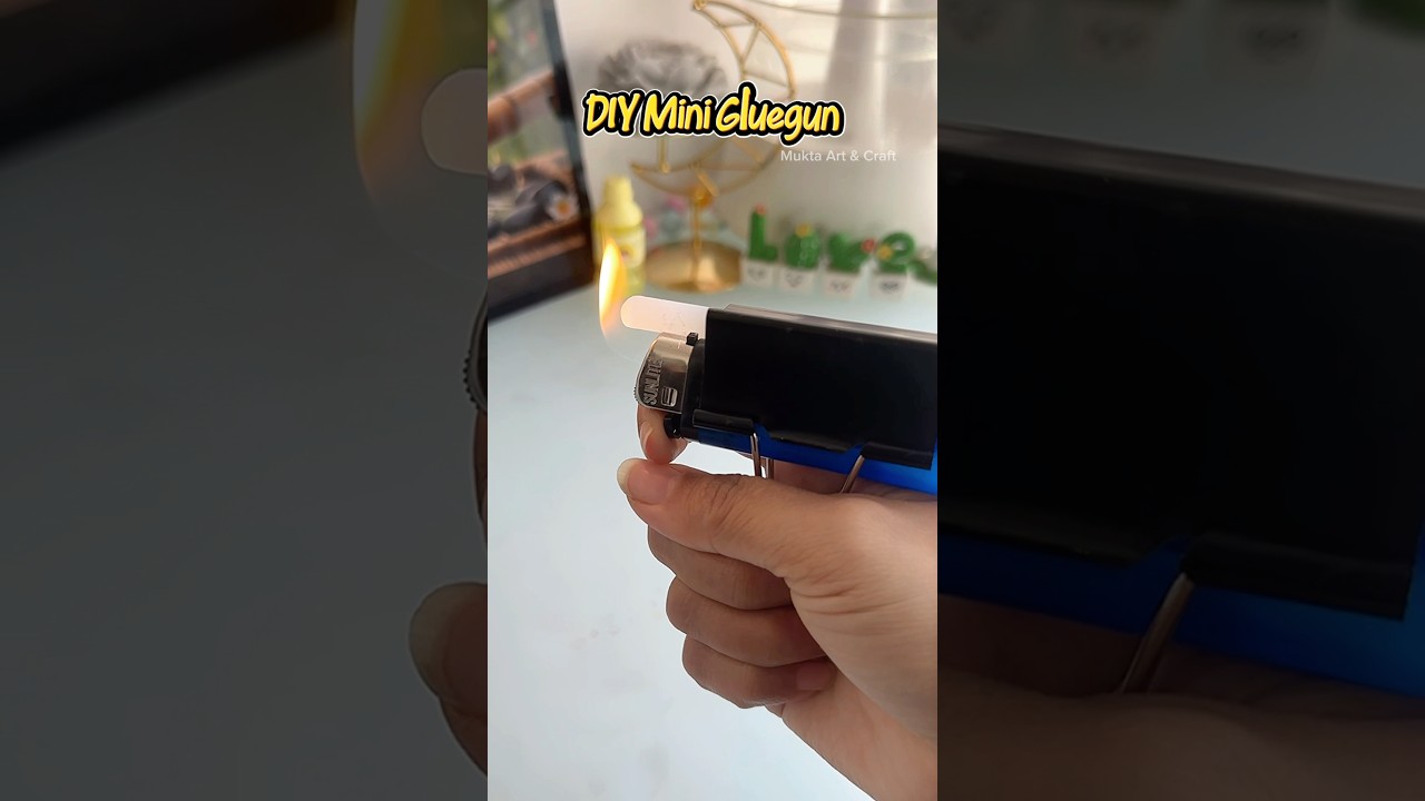 DIY Mini Glue Gun😱✨#shorts #art #diy #craft #muktaartandcraft #youtubeshorts