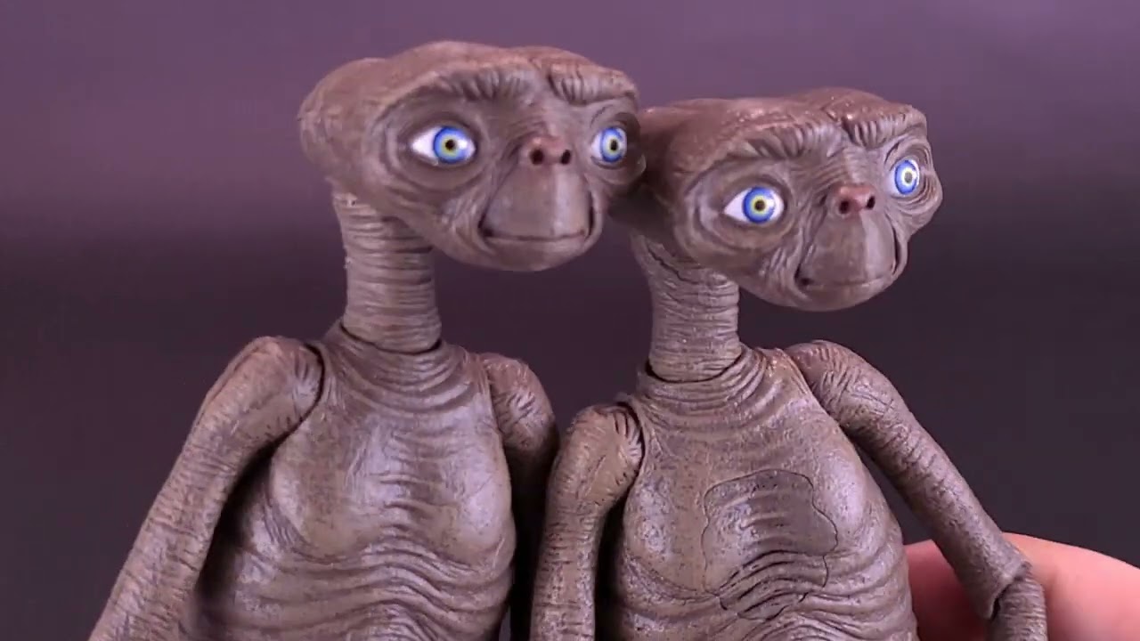 Фигурка инопланетянина от NECA Toys E.T. The Extra-Terrestrial Ultimate E.T. @TheReviewSpot