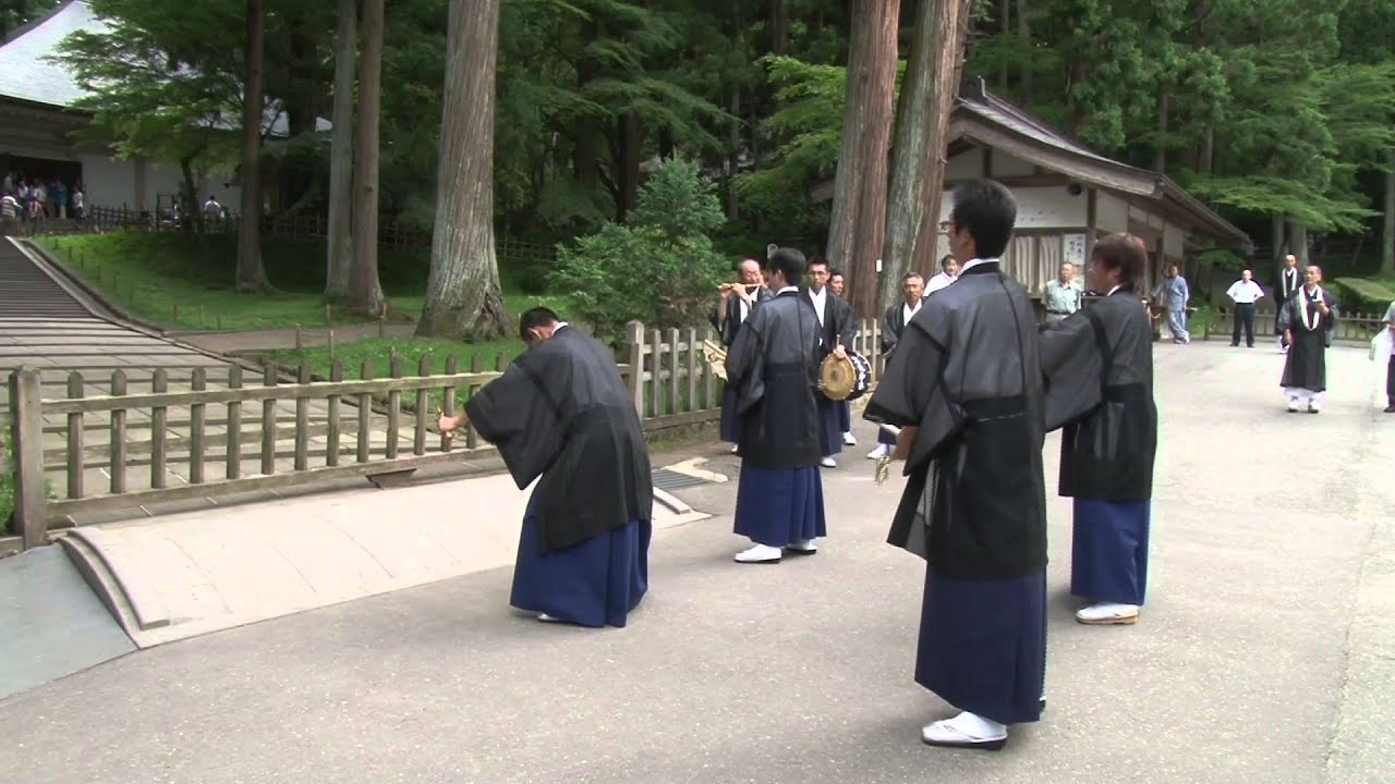 平泉中尊寺金色堂「黒森神楽」奉納.mov