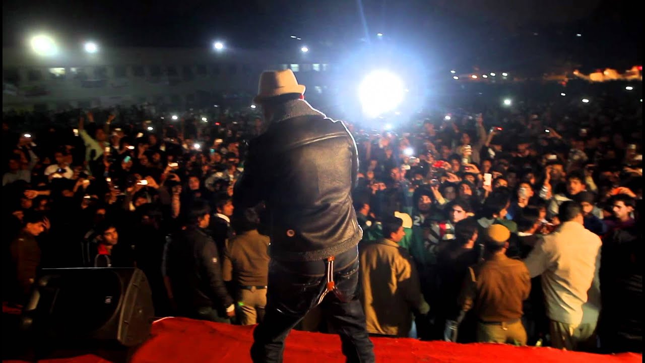 Yo Yo Honey Singh and Mafiamundeer at Deen Dayal Upadhyaya College Delhi - Part 2