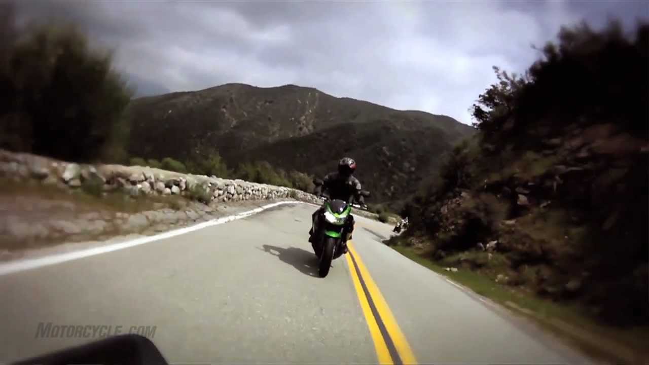 Соревнование мотоциклов Streetfighter 2011 года: Honda CB1000R, Kawasaki Z1000 и Triumph Speed ​​...
