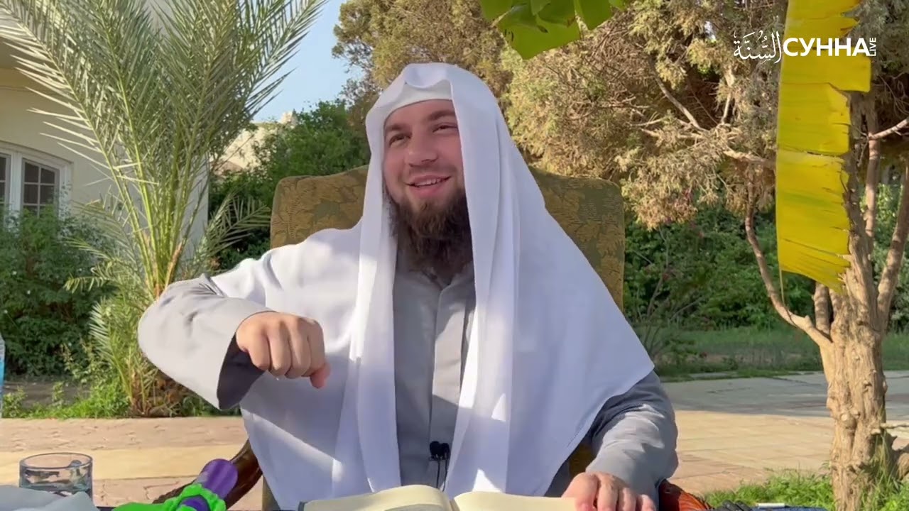 Как молиться за имамом, который читает намаз сидя? || Сирадж Абу Тальха