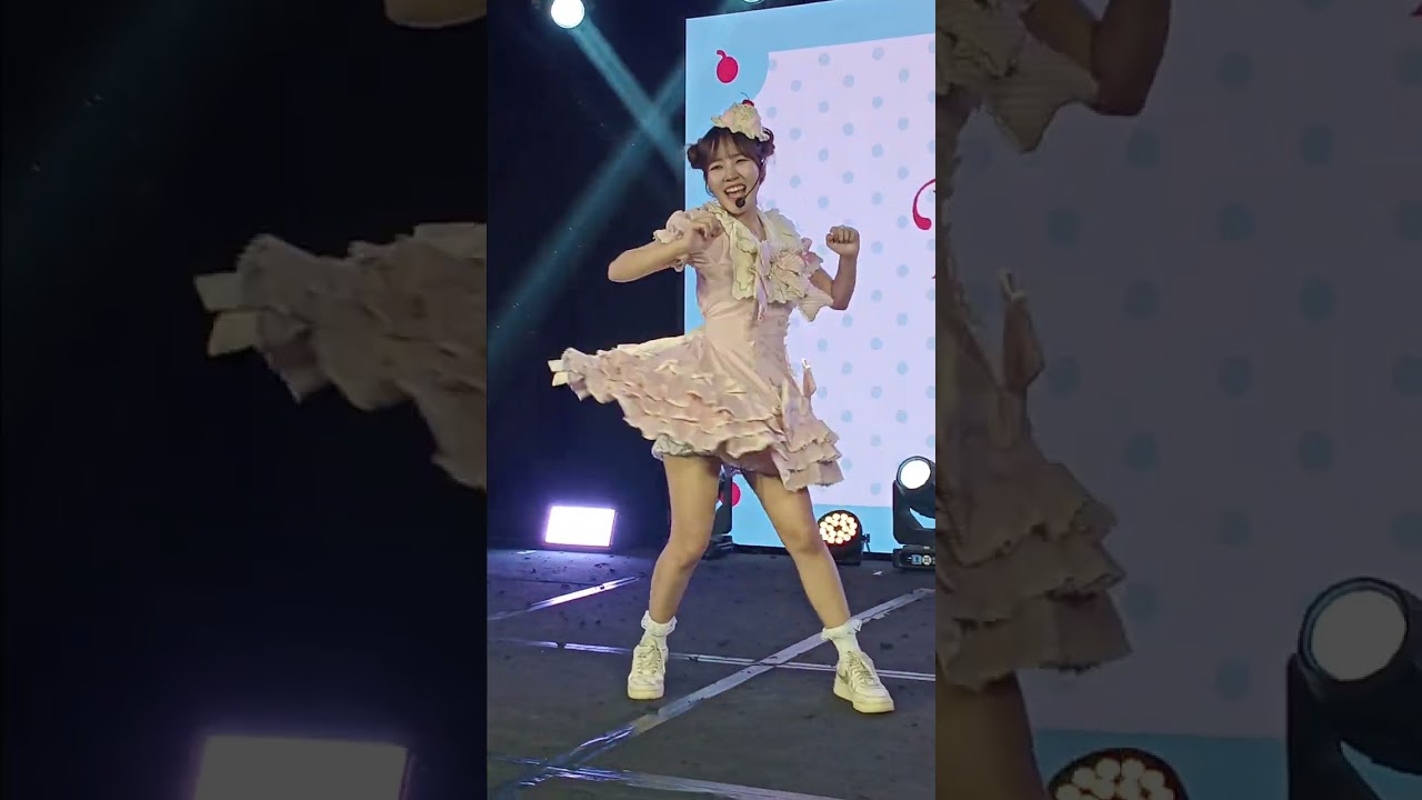 Birthday Stage Pim 