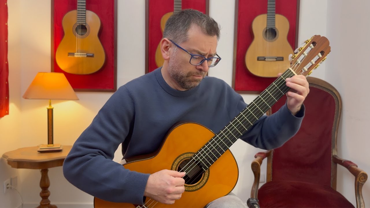 José Antonio Escobar plays 
